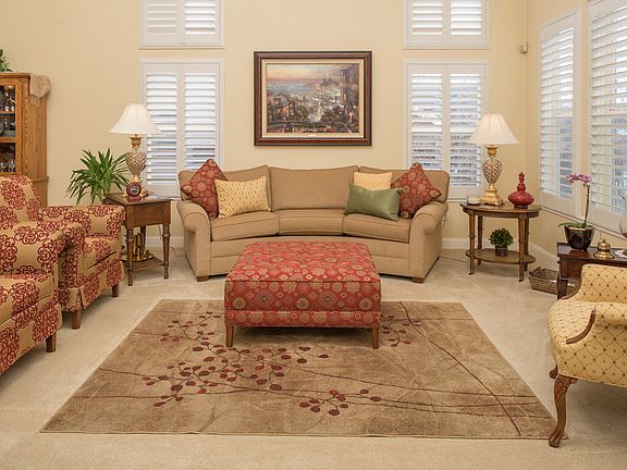4th image of 836 Calle Myriam