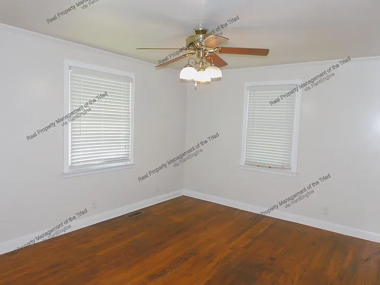 2807 Konnoak Dr — Photo 8