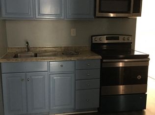 1520 S Broad St #1R, Philadelphia, PA 19146