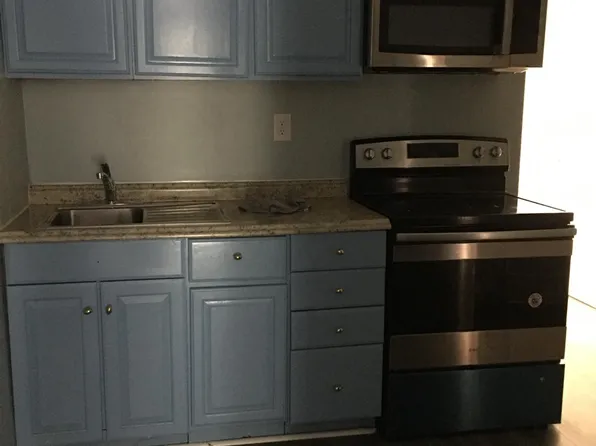 1520 S Broad St #1R, Philadelphia, PA 19146