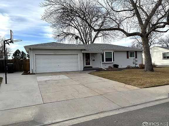 2nd image of 123 Balsam St