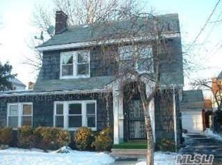 63 Devon Rd, Hempstead, NY 11550