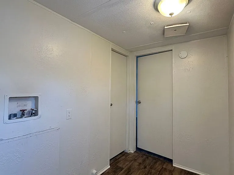 134 Littleton St — Photo 7
