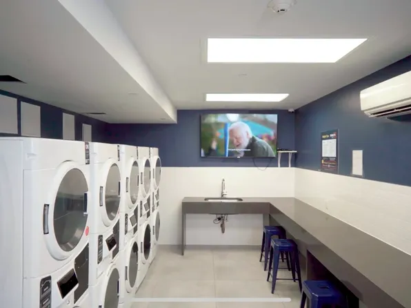 880 Rogers Avenue image 14 of 21