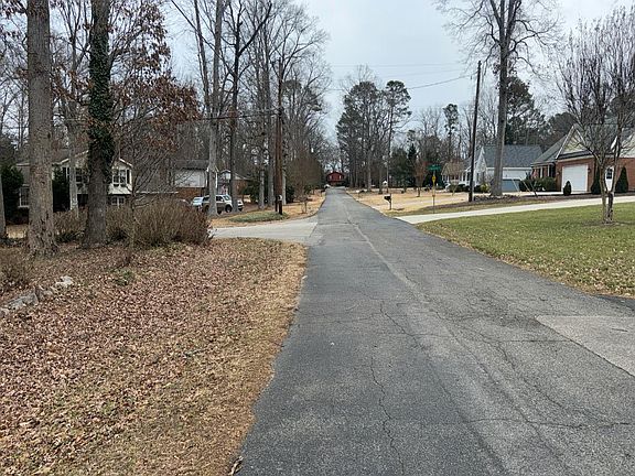 5th image of 3225 Marie Dr