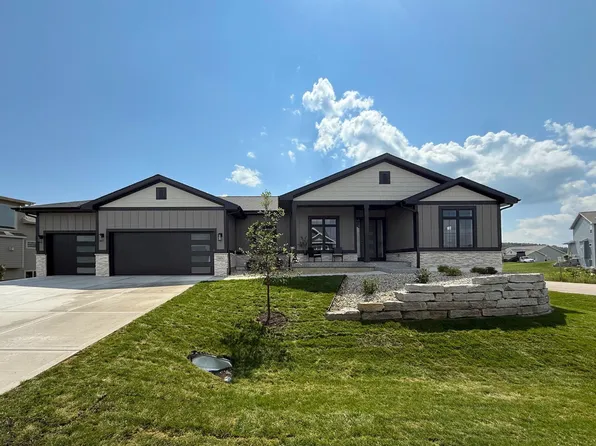 5831 Eagle Pr, Waunakee, WI 53597