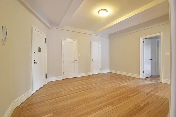 Rented by (Legacy) NY Quality Living Uptown | media 18