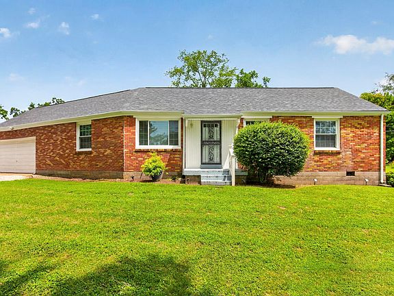 2nd image of 409 Woodberry Dr