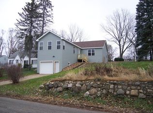 4324 E Lake Shore Dr, Wonder Lake, IL