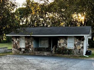 72 S Lake Ter, Rossville, GA 30741