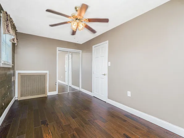 53 Dictum Court image 23 of 26