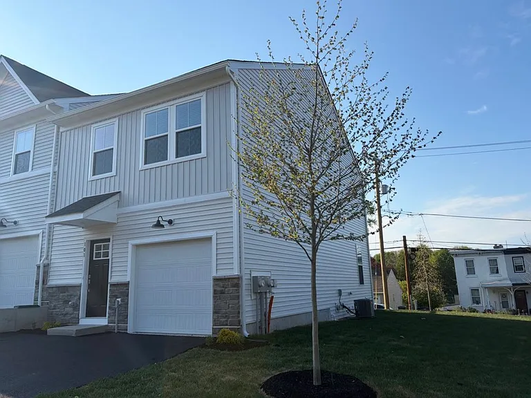 101 Abramo Victor Dr #48 — Photo 1