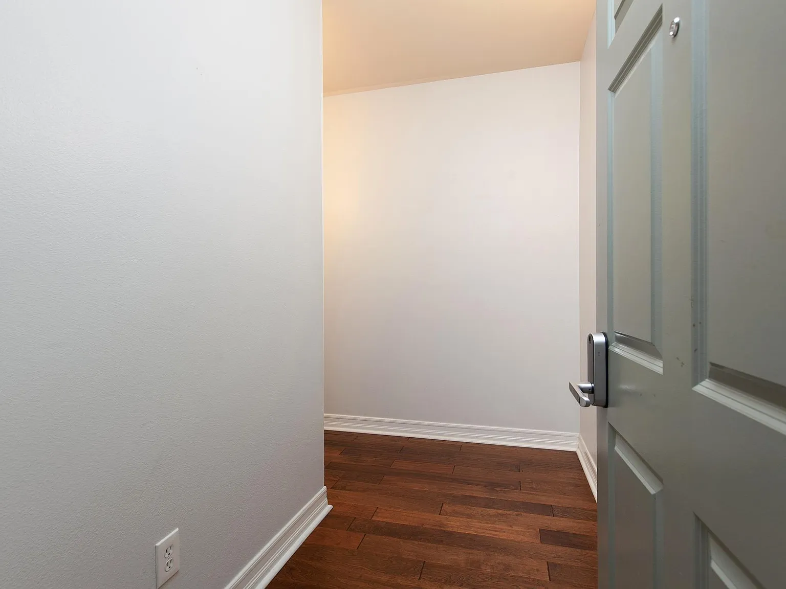 1225 Island Ave — Photo 4