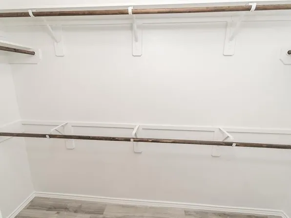 1115 Crossing Dr, Bryan, TX 77803