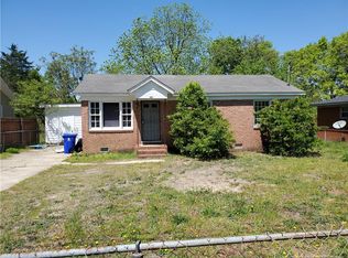 703 Poe Ave, Spring Lake, NC 28390