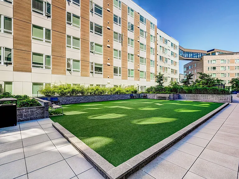 Parkside Esterra Park — Photo 21