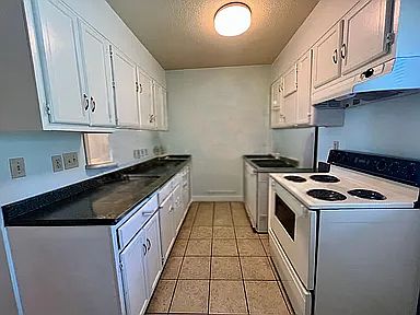 4th image of 2427 Robley Dr
