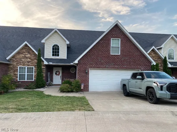 61 Pointe W, Parkersburg, WV 26101