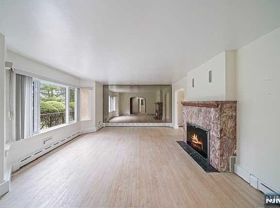 5th image of 35 Old Dock Rd