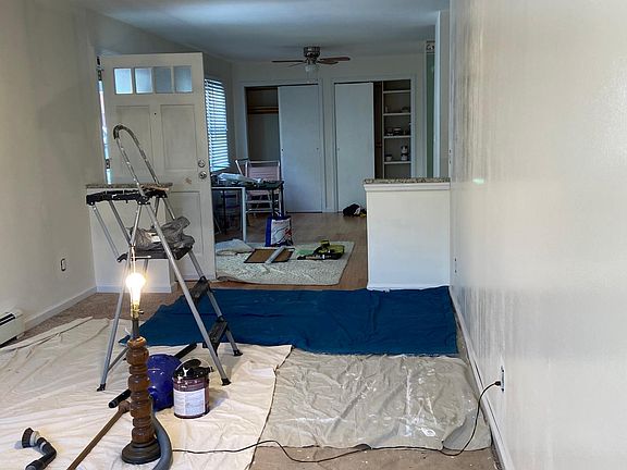 3rd image of 24047 68th Ave Floor 1
