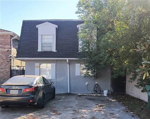 1st image of 2904 Clermont St