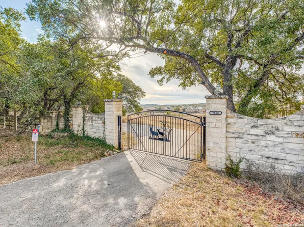 7860 SMOKEY VW, Boerne, TX 78015