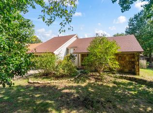 3900 S Crystal Pl, Springfield, MO 65807
