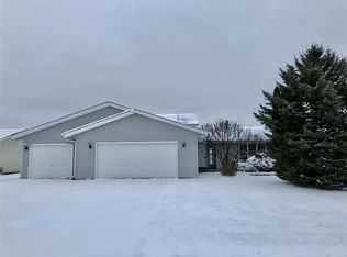 503 Verbena St, Roscoe, IL 61073