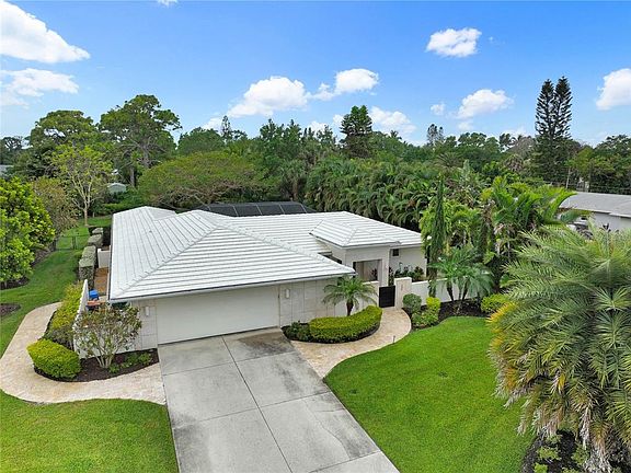 4th image of 309 Cavallini Dr