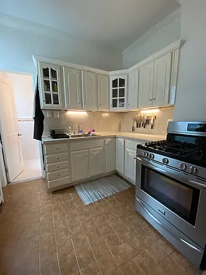 Rented by Douglas Elliman | media 25