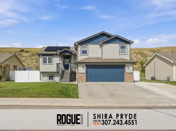 2542 Painted Horse Trl, Casper, WY 82604