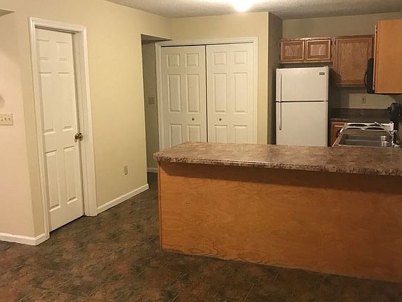 5th image of 4936 W Millbrook Dr