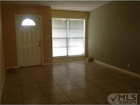 2nd image of 1816 Violet Ave