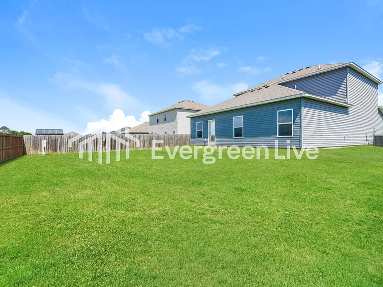 2833 Sebright Ave — Photo 15