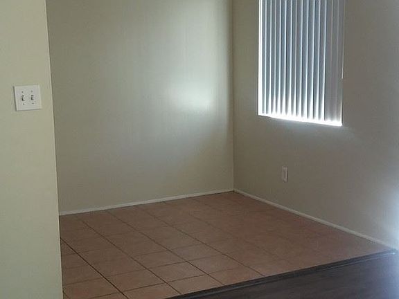 2nd image of 940 S Flower St APT 9