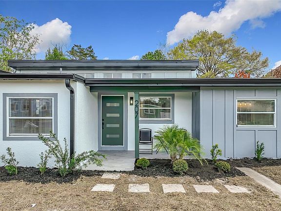 2nd image of 207 Balsam Dr