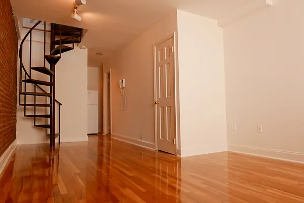 Rented by JK Dansar Corp | media 44