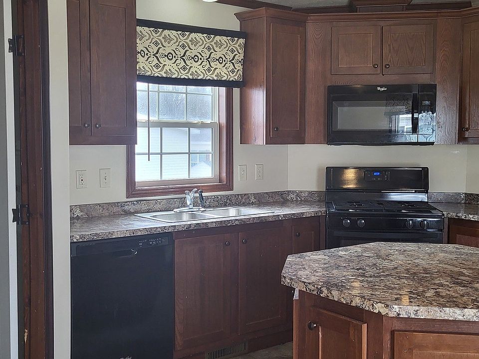 2nd image of 4020 County Farm Rd #307