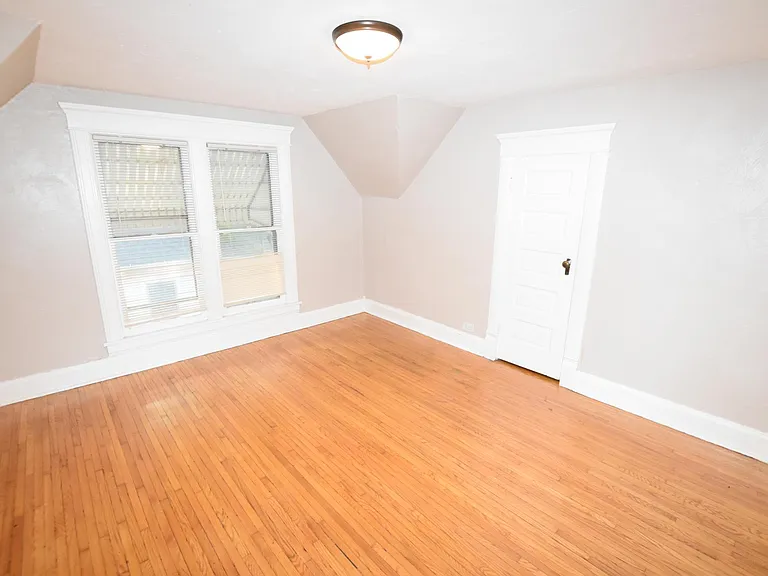 338 Marion Ave #2 — Photo 9