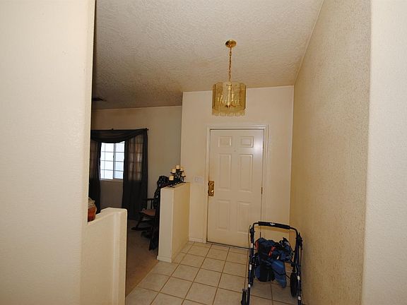 4th image of 16652 Village Dr