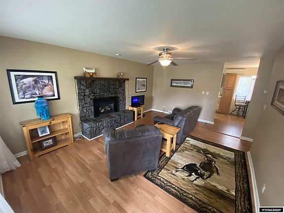 2nd image of 939 Moose Dr