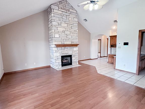 5th image of 1809 SW 69th St