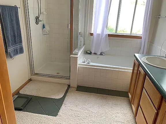 310 Mercator Ave — Photo 10