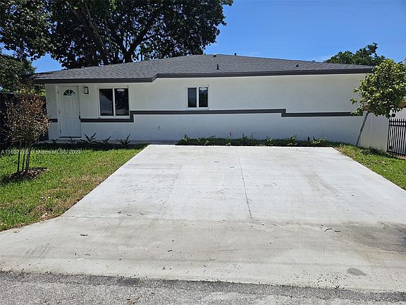 2nd image of 830 NW 19th Ter