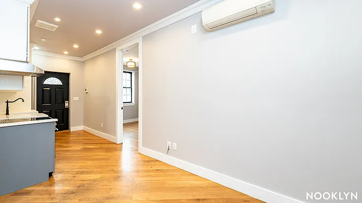 Rented by Nooklyn NYC LLC | media 38
