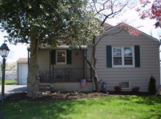 2402 McKinley Ave, Claymont, DE 19703