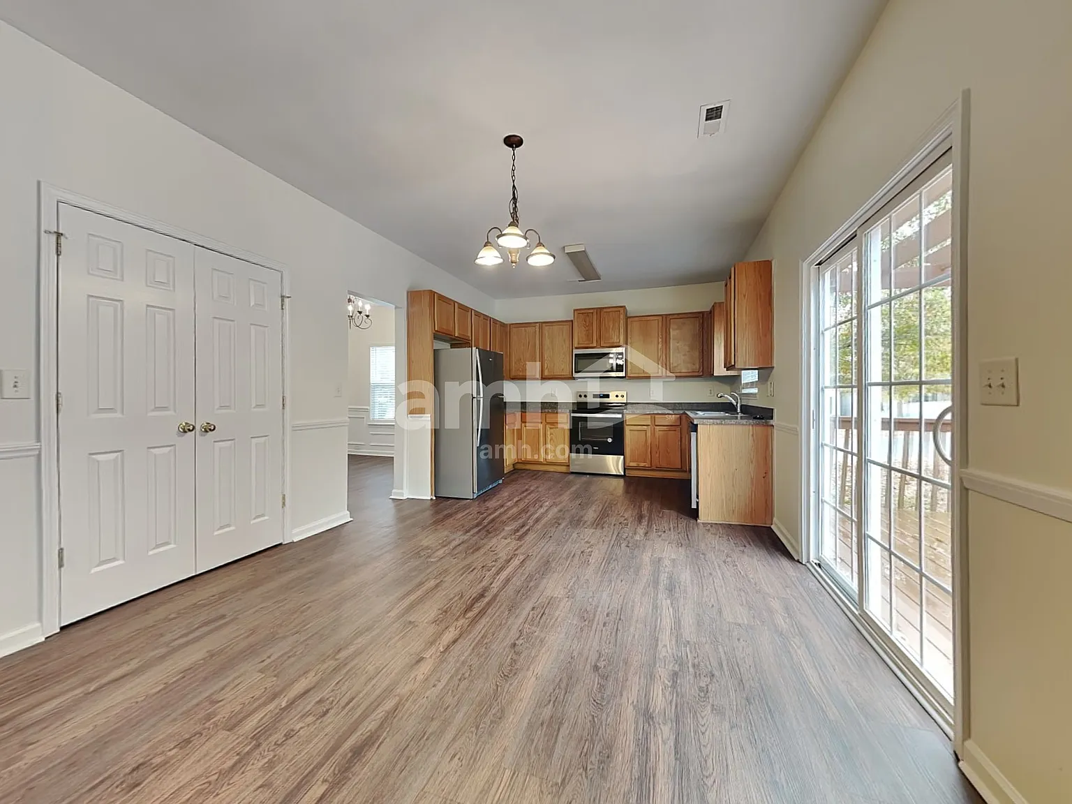 4 bed, 2.5 bath, 2657 sqft, $2,645 — Photo 4