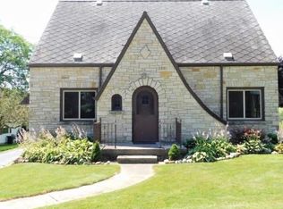 805 Fredonia Ave, Fredonia, WI 53021
