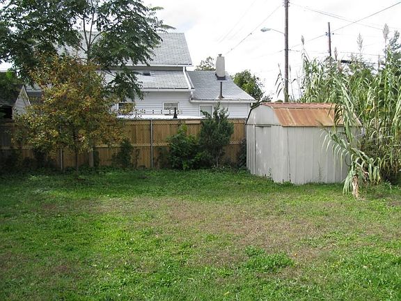5th image of 1858 W 52nd St