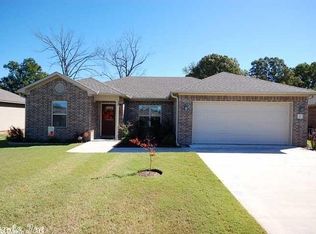 35 Castleton Dr, Ward, AR 72176